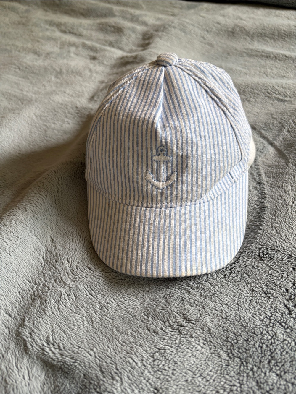 Janie and Jack Light Blue & White Baby Hat